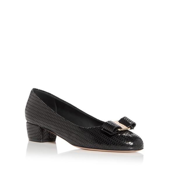 Ferragamo Women's Vara Bow Embossed Block Heel Pumps NWT - Picture 1 of 1